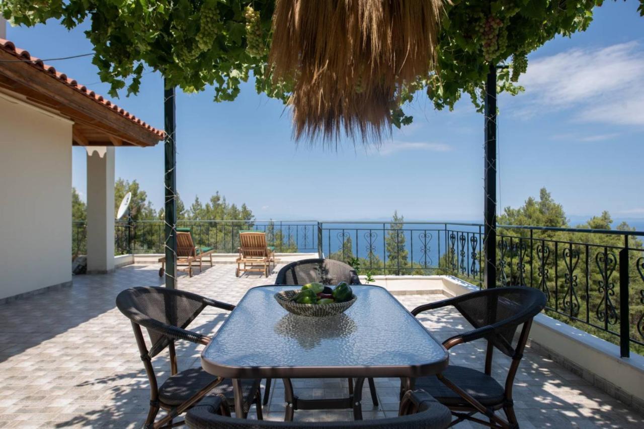 Dream House Capturing The Magic Of Nature Vlachia Exterior photo