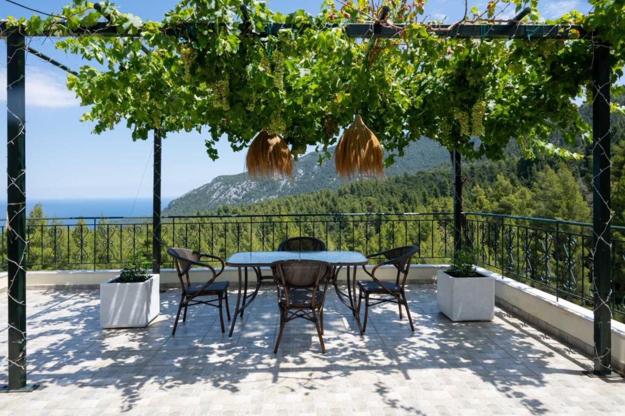 Dream House Capturing The Magic Of Nature Vlachia Exterior photo